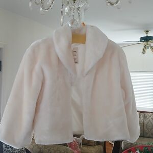 Cejon Plush Faux Fur Short Coat in Off-White